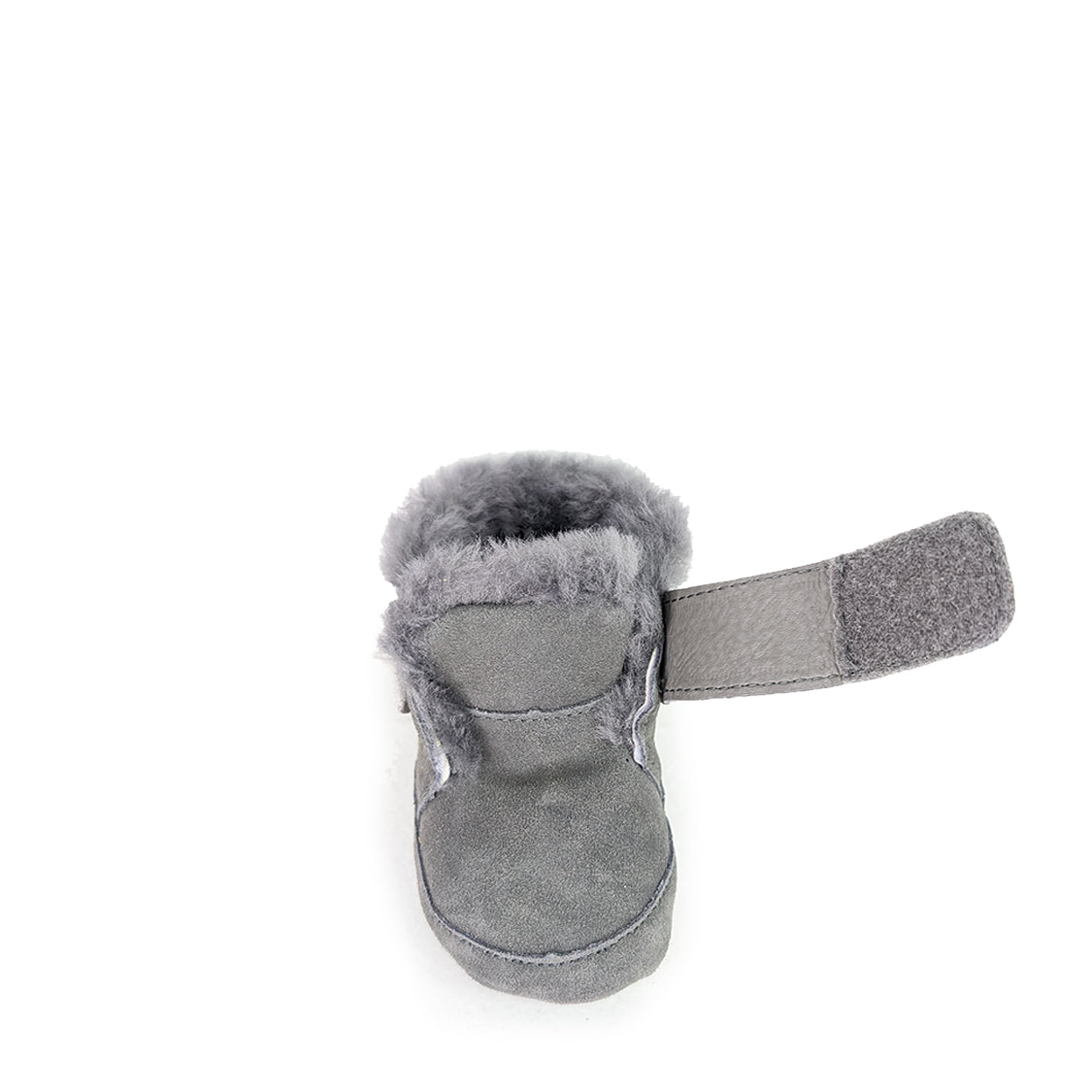 Bub baby UGG boot – Velcro strap close-up